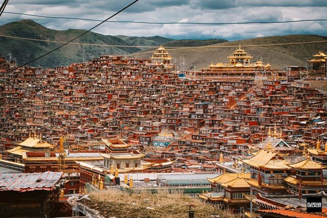 На пороге Тибета: Неизведанная часть Западного Сычуаня в фотографиях Флориана Делале (25 фото)