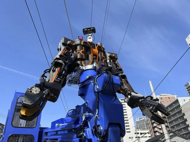 Японская робототехническая компания создаёт человекообразную тяжёлую технику (3 фото + 2 видео)
