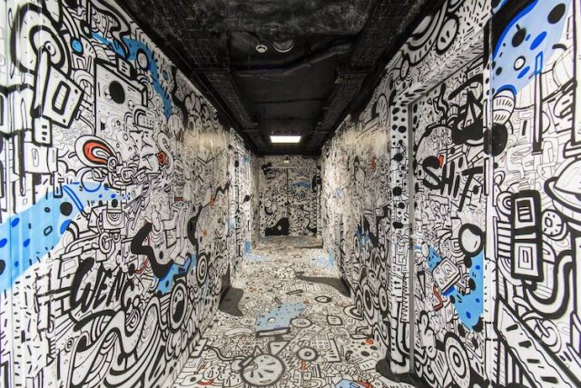 Вот что будет, если 100 граффити-художникам оставить пустое место для рисования (10 фото)