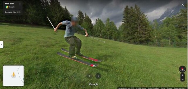 Забавные и странные моменты повседневной жизни, запечатлённые камерами Google Street View  