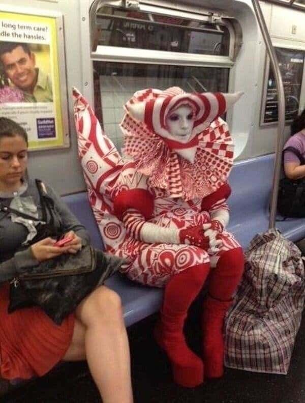 Неожиданные и странные пассажиры в метро
