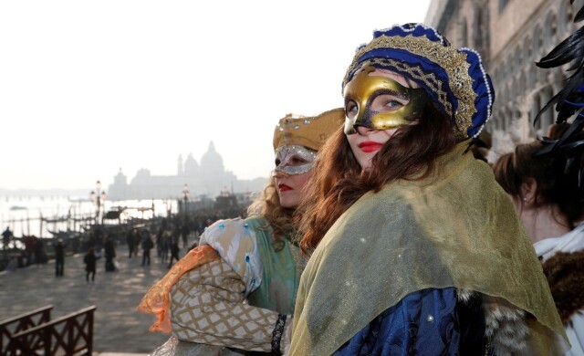 В Италии стартовал Венецианский карнавал