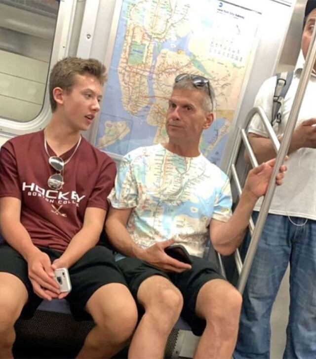 Забавные сходства и совпадения в метро