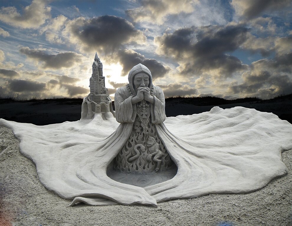 Потрясающие песочные скульптуры (16 фото)