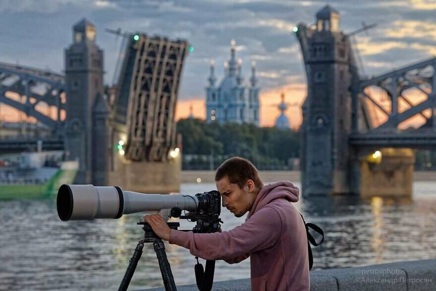 Питерская жизнь через объектив фотографа Александра Петросяна (35 фото)