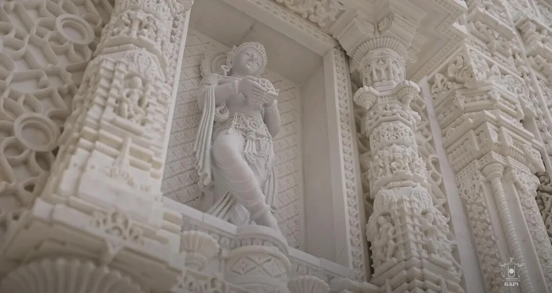 Крупнейший индуистский храм за пределами Азии открыт в Нью-Джерси (19 фото)