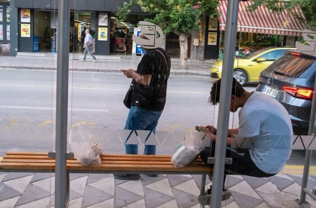 Забавные уличные фотографии Серкана Текина, на которых всё решает время