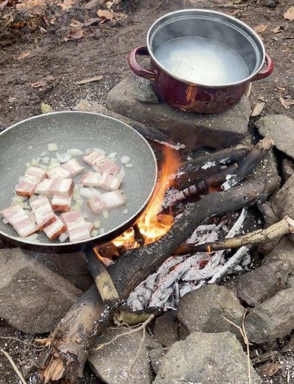 Сейчас бы в лес, на природу, а не вот это вот всё