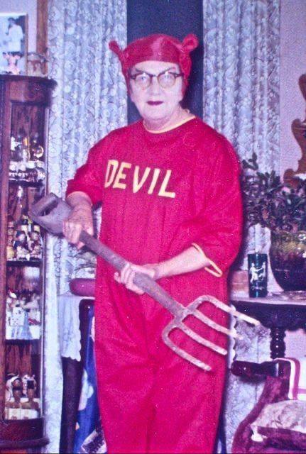 Странноватые костюмы на праздники, от которых не знаешь, смеяться или бояться