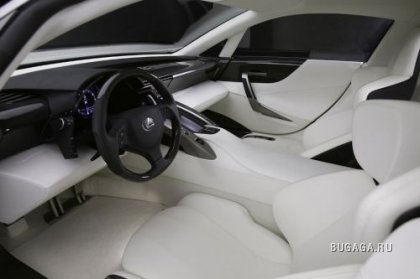 500-сильный Lexus LF-A показали в Детройте