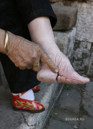 Женские китайские ножки - жесть